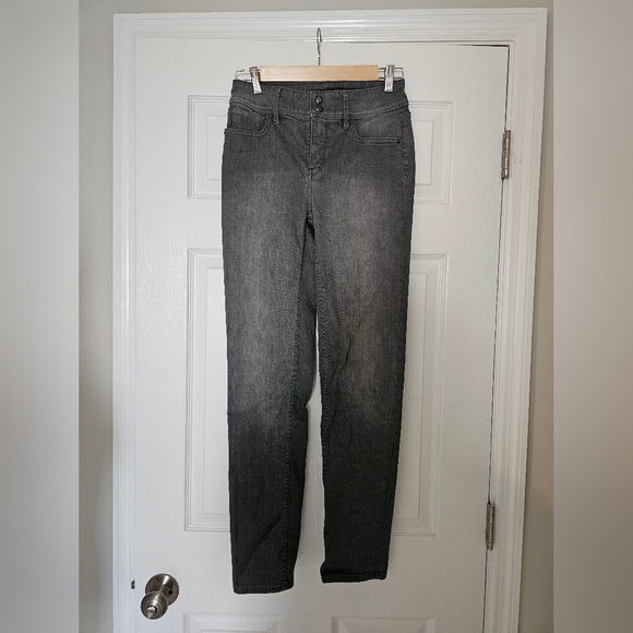 White House Black Market Denim - White‎ House Black Market Classic Gray Women's Jeans Soft And Stretchy Size 2